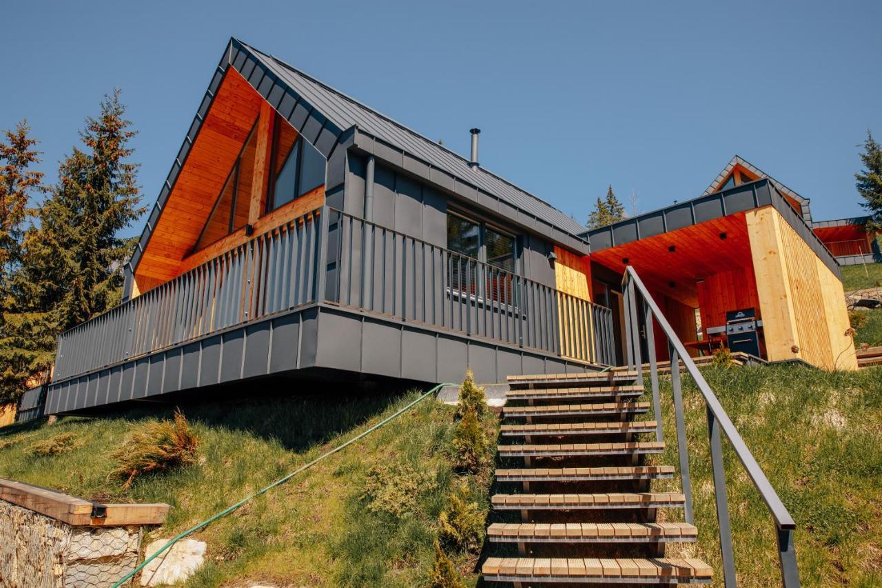Skogur - & Chalet
