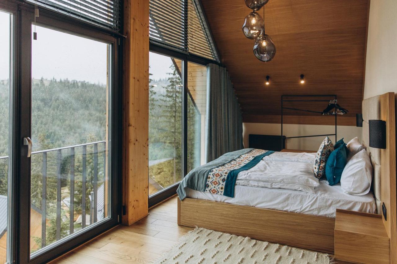 Skogur - & Chalet