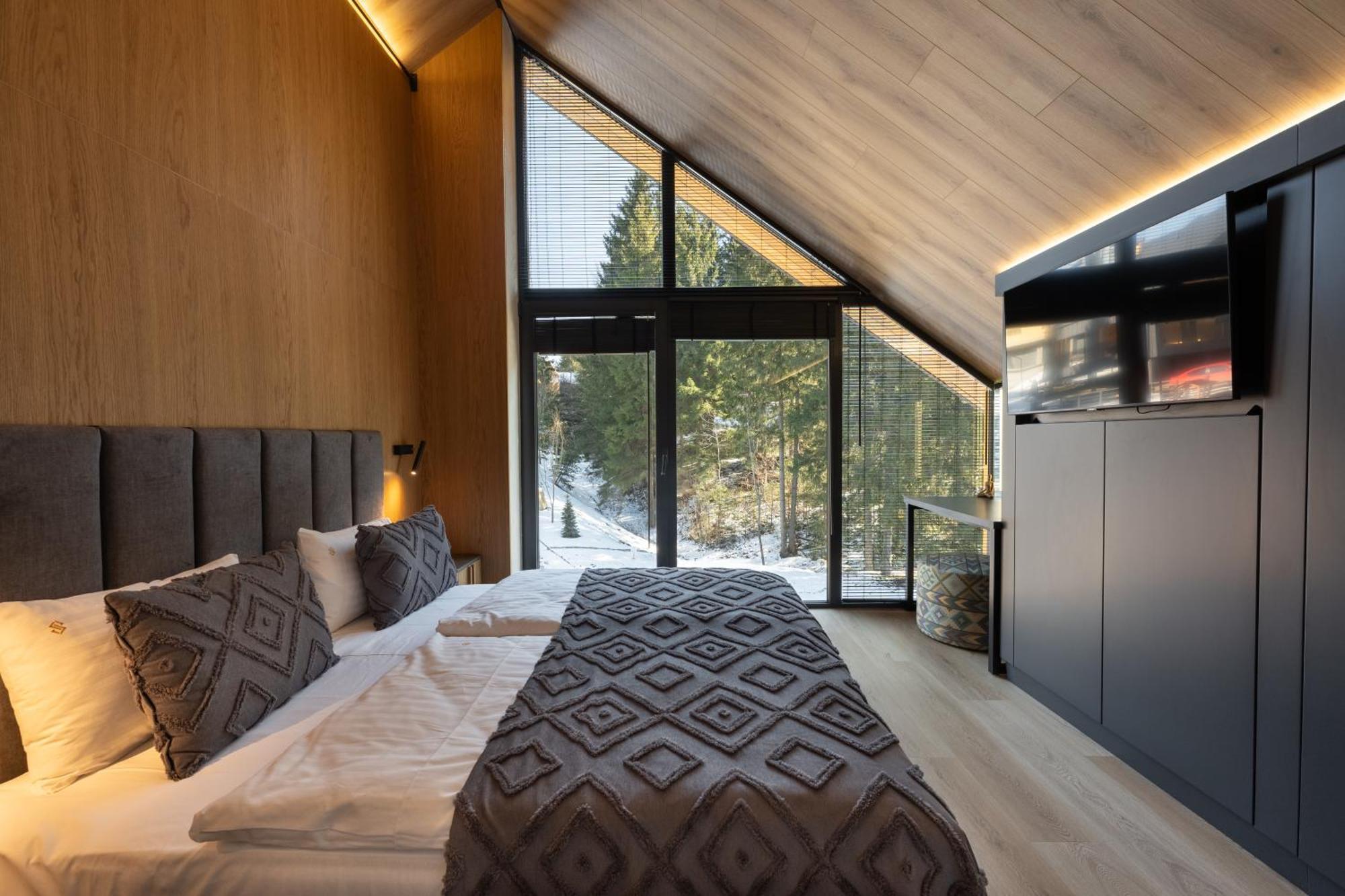 Skogur - & Bukovel